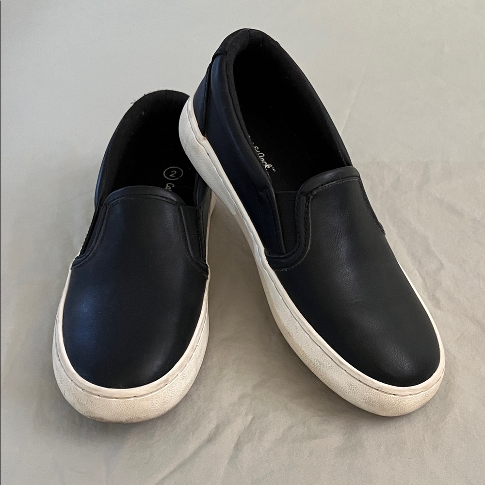 Girl’s Size 2 Cat&Jack Black Slip-On Sneakers with White Sole